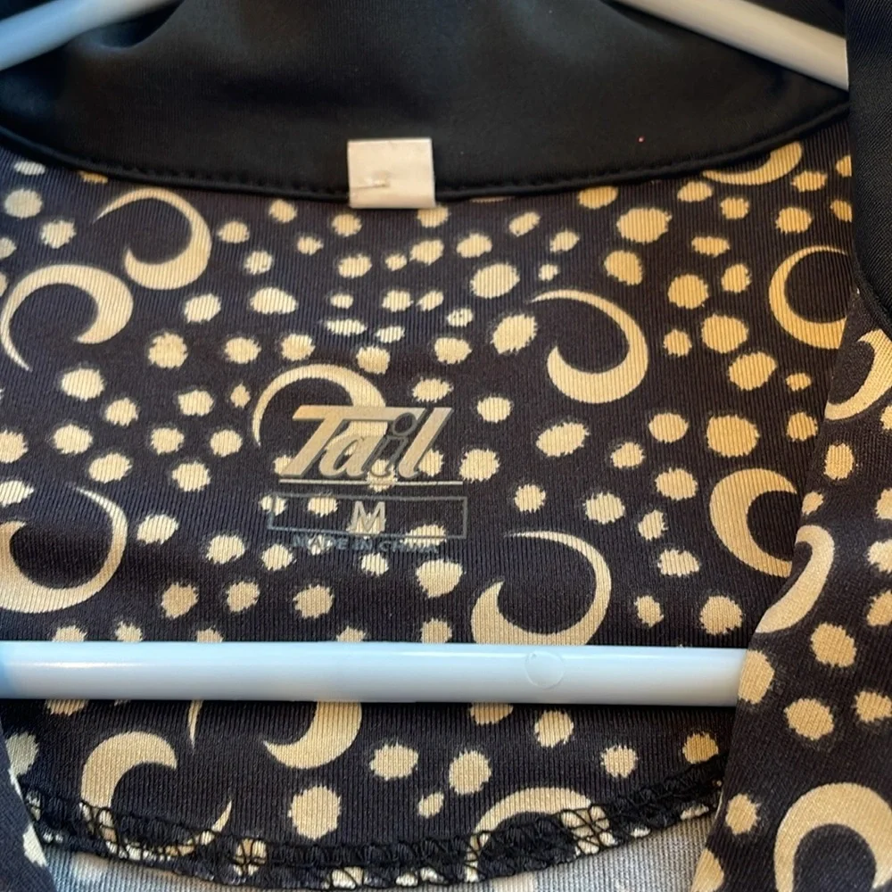 Tail Golf Outfit - Picture 7 of 8